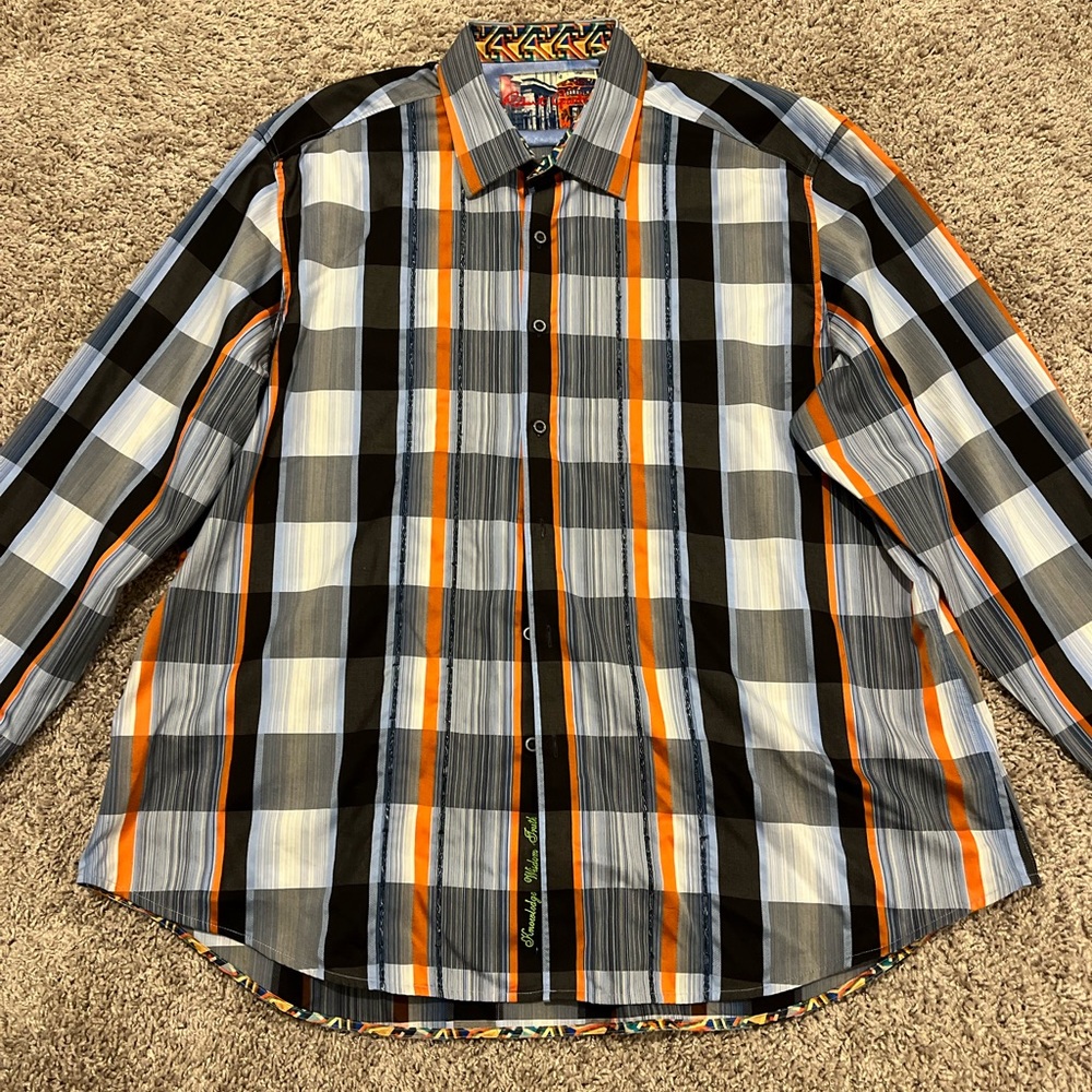 Good Condition! Robert Graham Long Sleeve Button Up. 3XL (really fits like 2XL)
